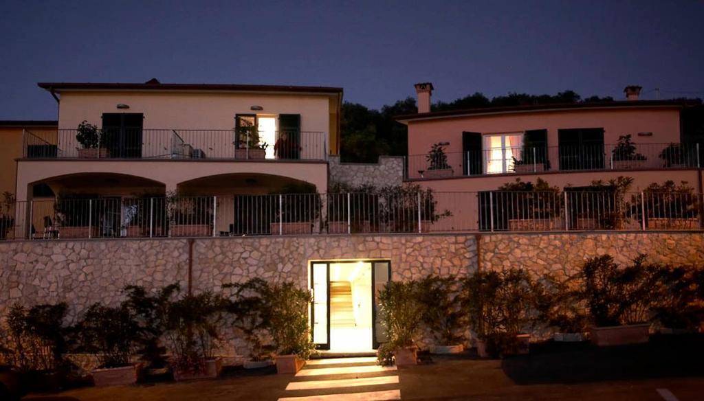 פורטו ונרה Residence I Gabbiani מראה חיצוני תמונה